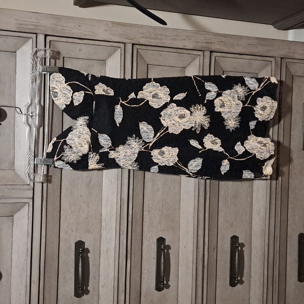 black strapless flower dress